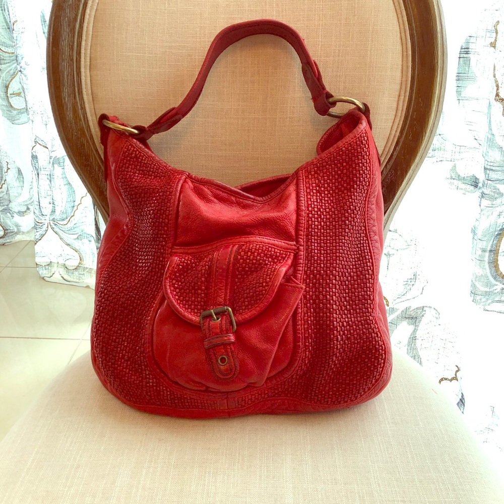 Tano front pocket bucket bag; red leather